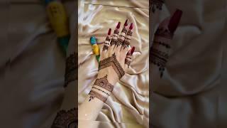 Simple and beautiful mehndi designs #shorts