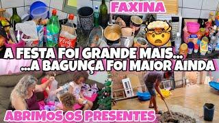 MINHA  LAVANDERIA TÁ QUASE PRONTA-FAXINA PESADA LAVEI TUDO  ABRINDO OS PRESENTES COM AS CRIANÇAS