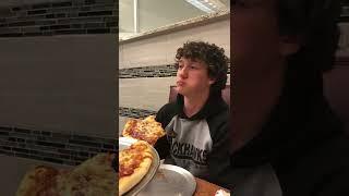 Fioris Pizza Review