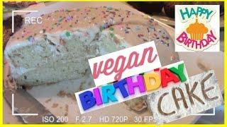 HOW TO MAKE A VEGAN BIRTHDAY CAKE