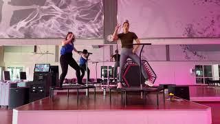 LIVE Jumping Fitness® mit Angie & Christina - City Fitness Online