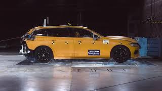 New Volvo V60 -  crash test