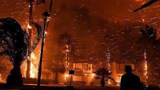 Греция охвачена огнем. Тысячи туристов срочно покидают полыхающий остров Родос