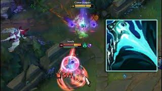 The Power Spike of Vayne when builds Essence Reaver