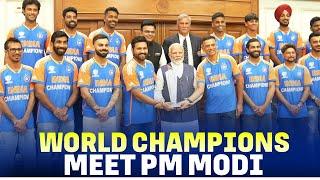 LIVE: T20 World Champion Team India arrives at Delhi airport | Team India | Cake Cutting Ceremony