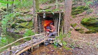 UNDERGROUND HOUSE - Building a Survival Shelter in a Rainforest - Bushcraft Solo Camping