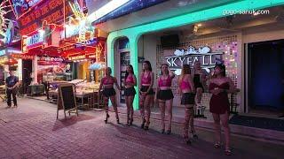 Walking Through Pattaya's Walking Street at Night - A Lively Tour