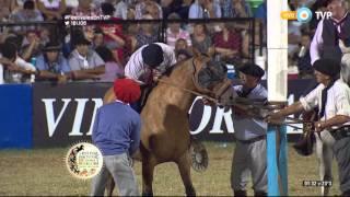 Jineteada en la octava noche del Festival de Jesús María 2016 (Tanda 4)