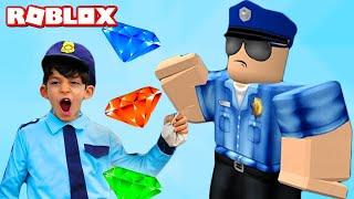 Jason is Officer in Roblox Brookhaven with Police Chase