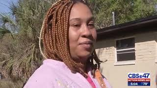 Mom saves kids from house fire