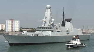 British warship HMS Dauntless heads out to sea after maintenance ️