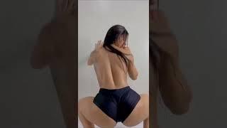 TATY MAIA DANCANDO DE CAMISOLA PRETA E SHORTINHO PRETO ELA É MUITO GOSTOSA - HD