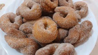 Rosquinha frita com leite condensado