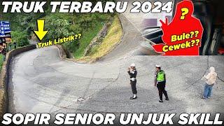 TAMPIL MAKSIMAL !!! Truk Keluaran Terbaru 2024 Menaklukkan Sitinjau Lauik, Sopir Senior Pamer Skill