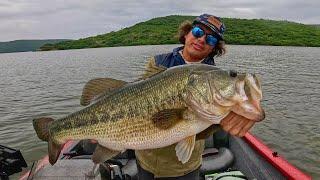 Encontré el Pescado MÁS GRANDE del Lago! |  Pesca durante Huracán