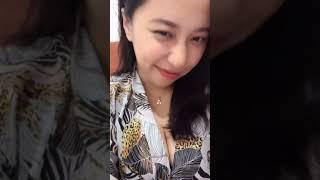 Cewek Bocil Cantik Pamer Bra