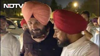Navjot Sidhu Likely To Stay On, Say Sources After Meet With Chief Minister