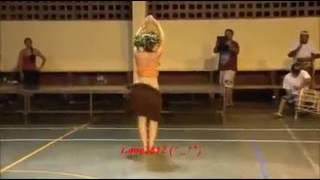 Девушка с Кавказа танцует TWERK