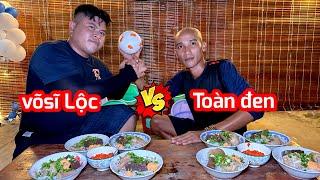 Toàn Đen và Võ Sĩ Lộc Tranh Tài Bánh Canh Cay Trong Trò Chơi Nhân Phẩm | Son Duoc Vlog 226