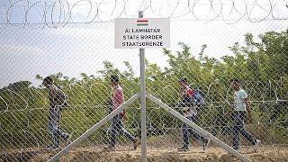 Refugees seek alternative 'Balkan' route into EU