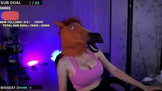 new Amouranth meta as horses