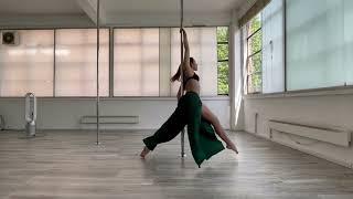 Contemporary pole dance - Floorwork choreography (Dio$ No$ Libre Del Dinero)