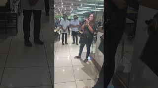 "She's Gone By  SteelHeart, Cover   Yung Bibili lang Ng Alak nakikanta pa sa Mall   #Viral  #Shot