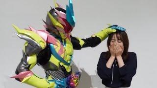 Itou Miku Fangirling over Kamen Rider