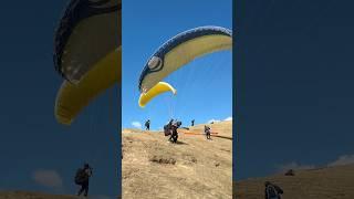 Bhago Bere Bhago meri taraf #birbillingparagliding #paragliding #virelshorts #subscribe