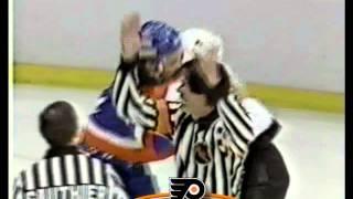 Feb 26, 1984 Bryan Trottier vs Randy Holt New York Islanders vs Philadelphia Flyers