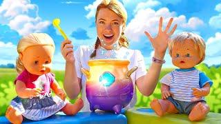 Irene und Nenuco Puppen. Wir kochen Marmelade. Puppen Spiele für Kinder