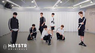 ARrC (아크) 'dummy' Choreography Practice