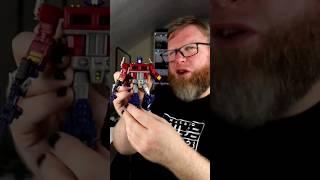 The Optimus Prime toy with the DUMBEST gimmick  #Transformers Classics Optimus Prime