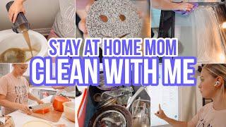 STAY AT HOME MOM CLEAN WITH ME // CLEANING MOTIVATION // BECKY MOSS //