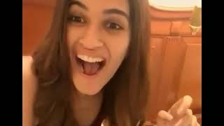 Chal Hatt Bhen Ki Lodi Singing Kriti Sanon