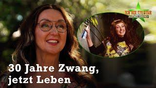 Couch, Katze & Wohnzimmer: HANKA RACKWITZ' neues Leben ohne Zwänge  | Legenden-Dschungelcamp 2024 