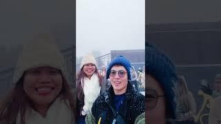 Girls have fun in snow mountain. #taiwantravelvlog #travel #discovertaiwan #winterseason er