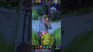 Wraith King 2k Crit damage #dota2 #dotagameplay