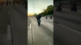 viral girl stunt video #shorts #viral #stunt #bike #girlpower #viral_short #reelkarofeelkaro #reels