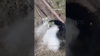 A Ukrainian FPV drone enters a Russian BMP-3 through the open doors and destroys it #warinukraine