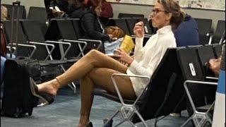 Airport Heel Dangle