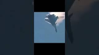 A low quality Chinese jet plane break in the sky ( mad-brake )