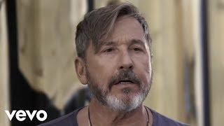 Ricardo Montaner - Un Hombre Normal (Official Video)