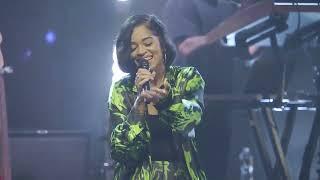 Ella Mai - Close (Grubhub Sound Bites Performance)