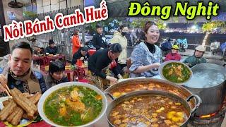 Nồi Bánh Canh Huế Siêu To Khổng Lồ Của Cô Chủ Trẻ Đông Nghịt Nhờ Bán Ngon Rẻ Còn Vui Tính Hài Hước