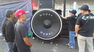 speaker raksasa Huper 50 inch