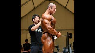 Asian bodybuilders in backstage of bodybuilding contest - 4K