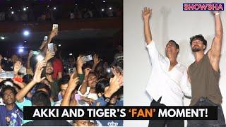 Akshay Kumar And Tiger Shroff Make A Surprise Visit To Theatre, Fans Go WILD! I Watch