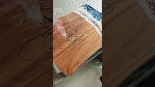 Why resin cutting board?#personalizedgifts #housewarming #homefinds