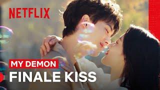 Song Kang and Kim You-jung Kiss in the Park🫧| My Demon | Netflix Philippines
